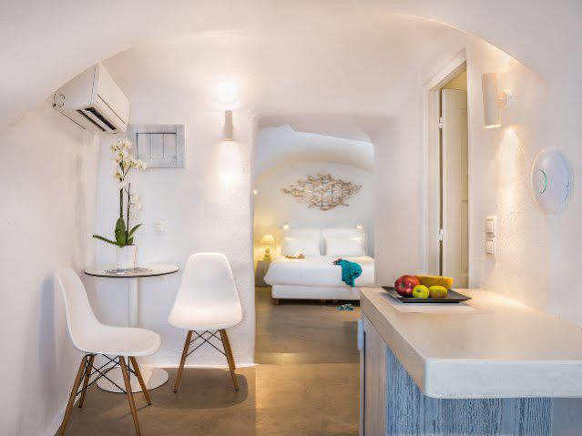 On The Rocks Santorini Hotel Imerovigli  Exterior photo